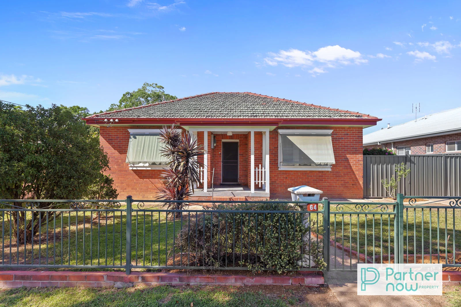 64 Denison Street, Tamworth NSW 2340