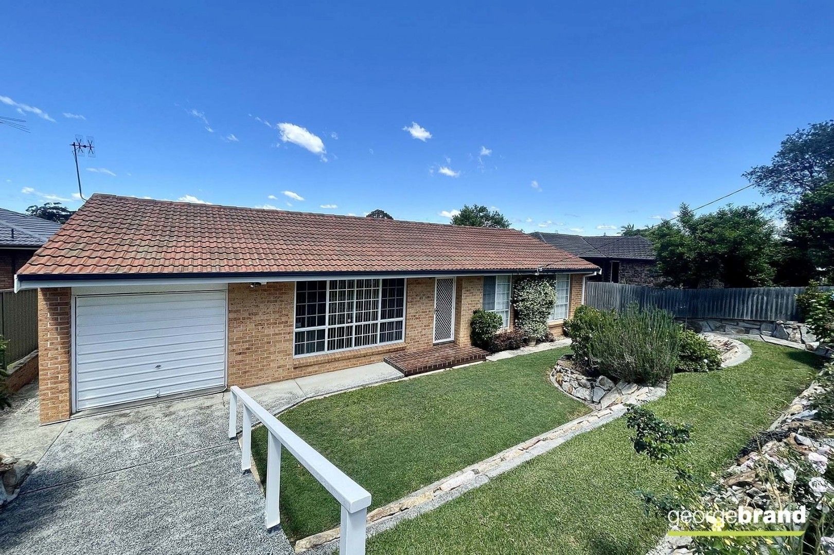 3 bedrooms House in 42 Arakoon Street KINCUMBER NSW, 2251