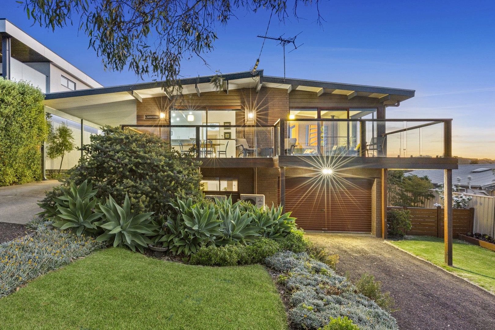 5 bedrooms House in 16 Langdon Street PORTARLINGTON VIC, 3223