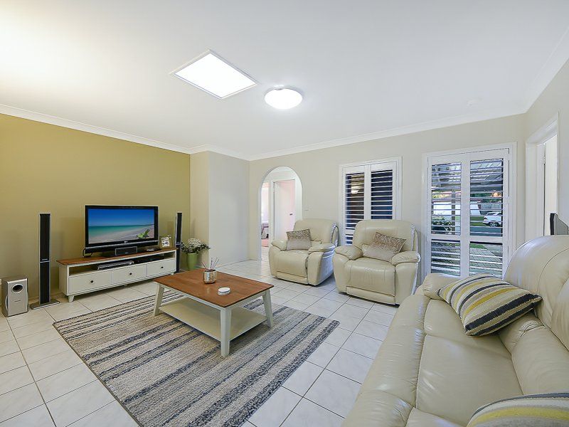 6 Amadeus Place, Aspley QLD 4034, Image 2