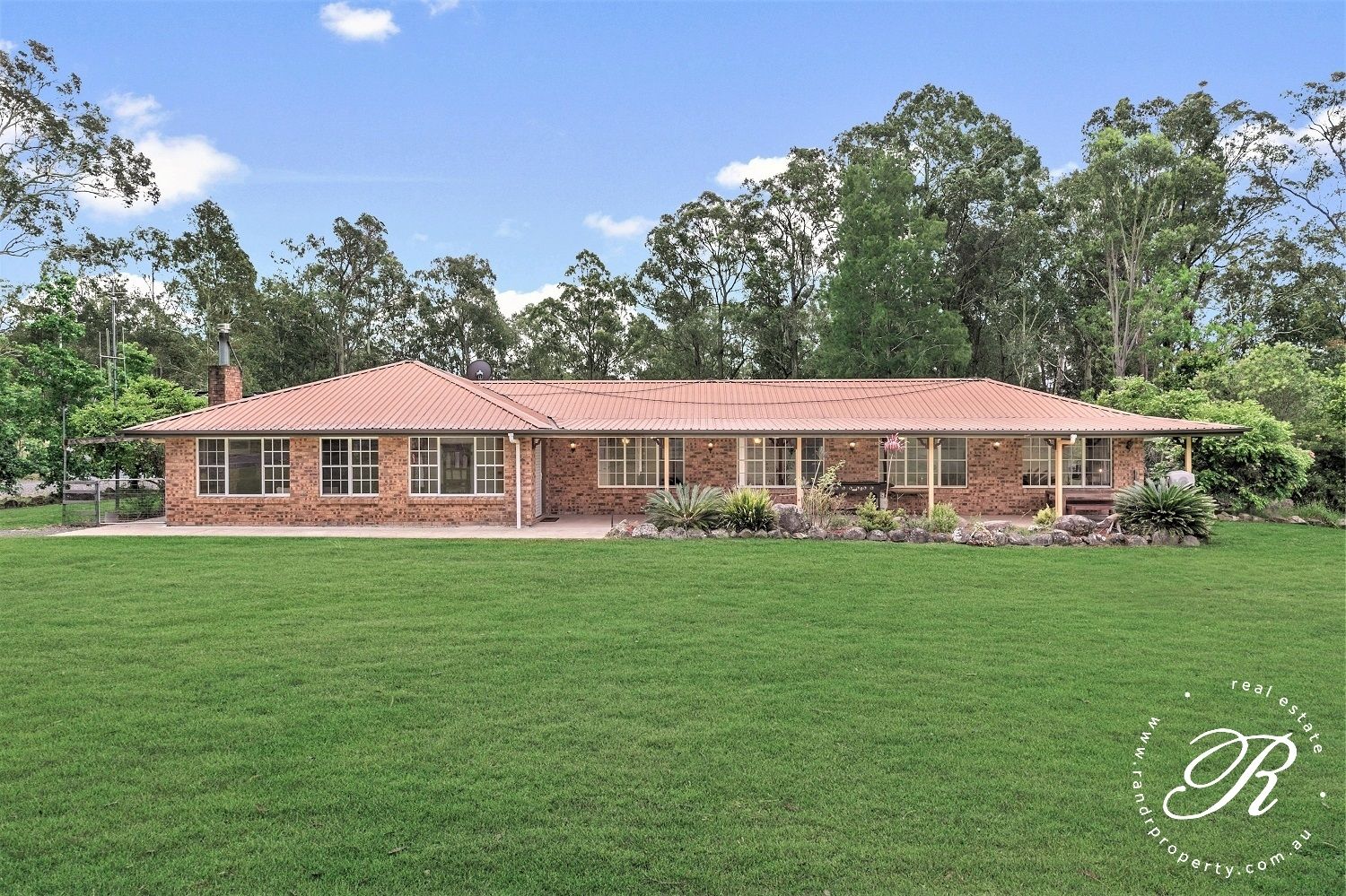 52 Forest Glen Road, Limeburners Creek NSW 2324, Image 1