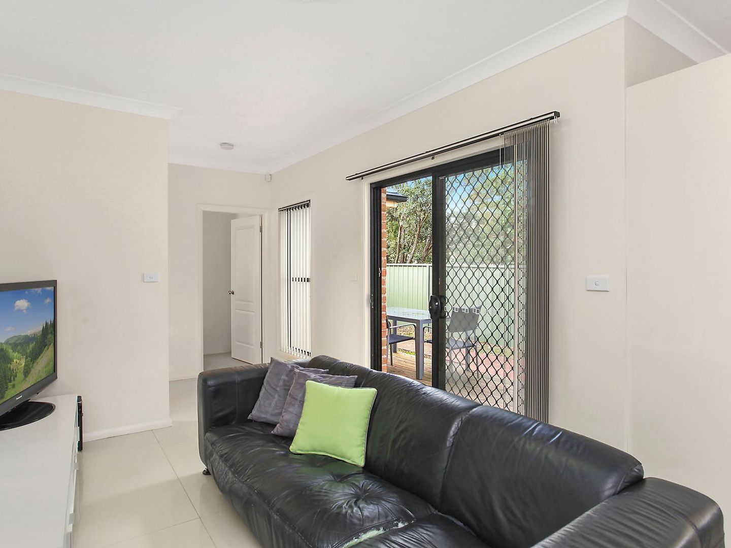 3/56 Gallipoli Avenue, BLACKWALL NSW 2256, Image 2