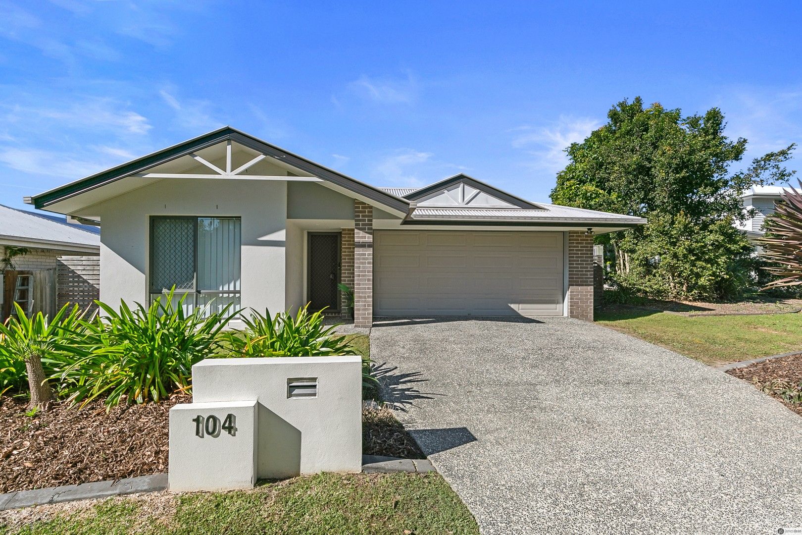 4 bedrooms House in 104 Edwardson Drive COOMERA QLD, 4209