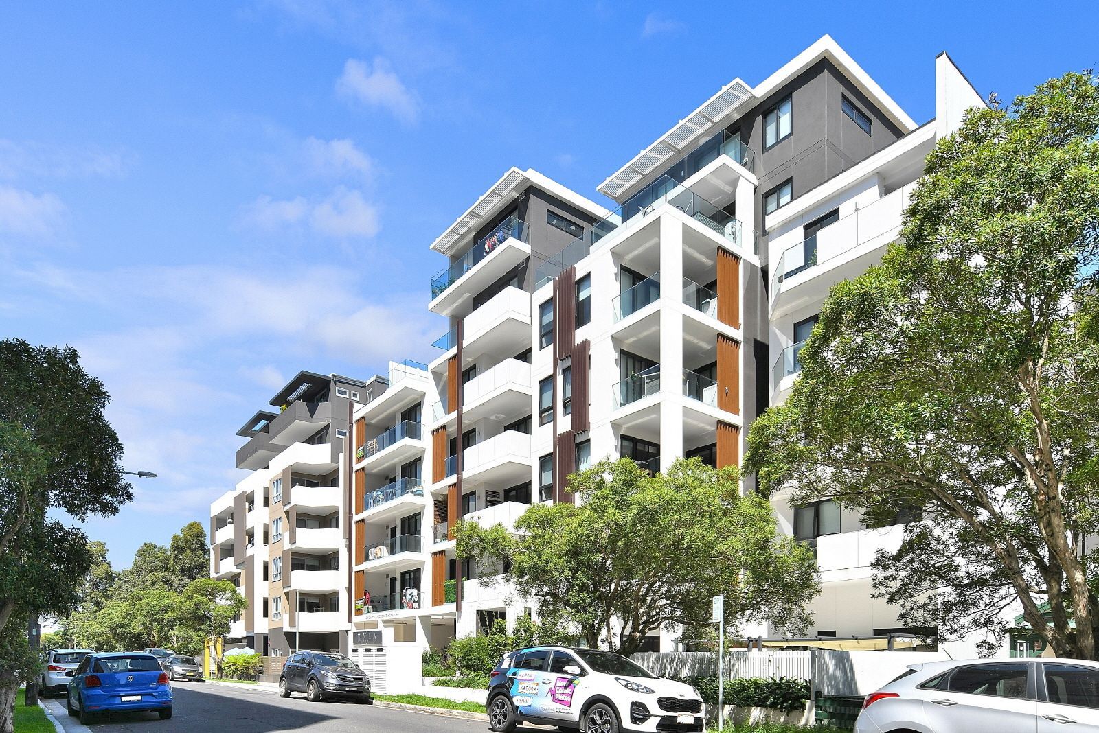 2 bedrooms Apartment / Unit / Flat in 603/31 Smallwood Avenue HOMEBUSH NSW, 2140