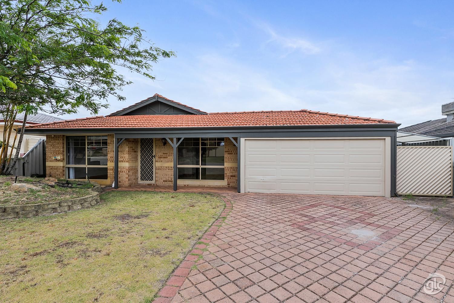 4 bedrooms House in 5 Derwent Crescent SUCCESS WA, 6164