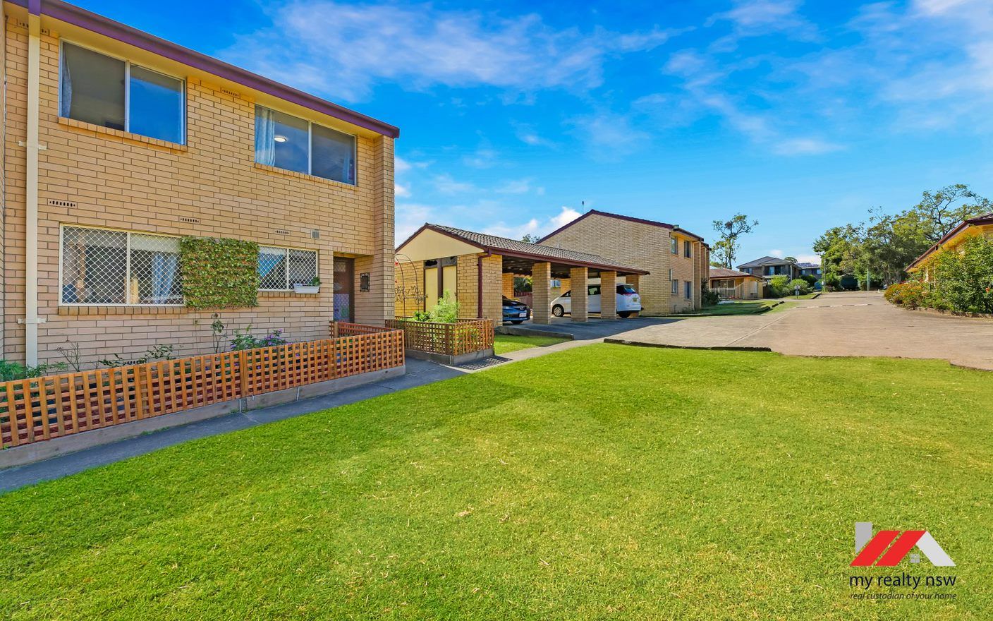 10/24 Atchison Road, Macquarie Fields NSW 2564, Image 1