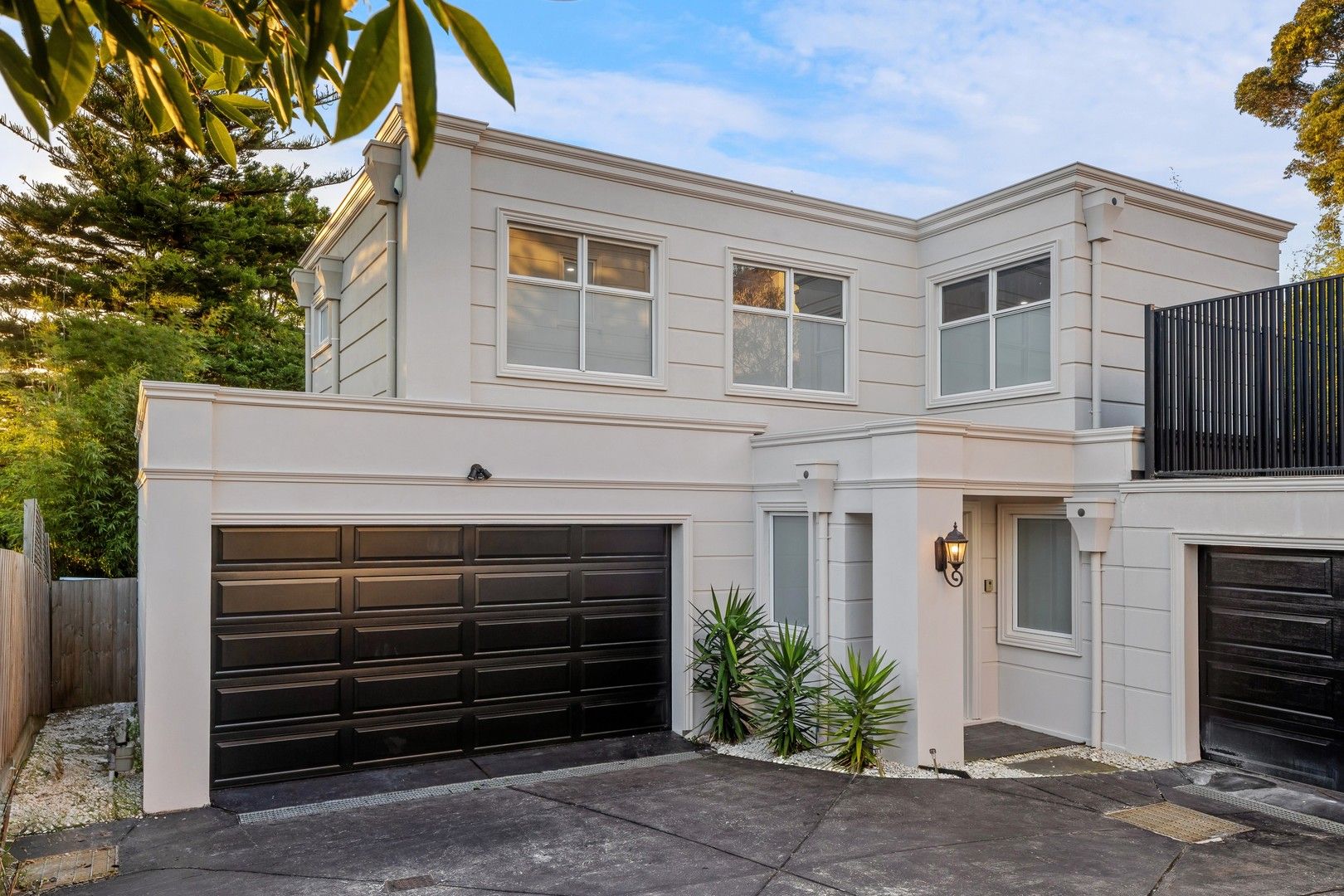 4 bedrooms Townhouse in 3/47 Surrey Road MOUNT WAVERLEY VIC, 3149
