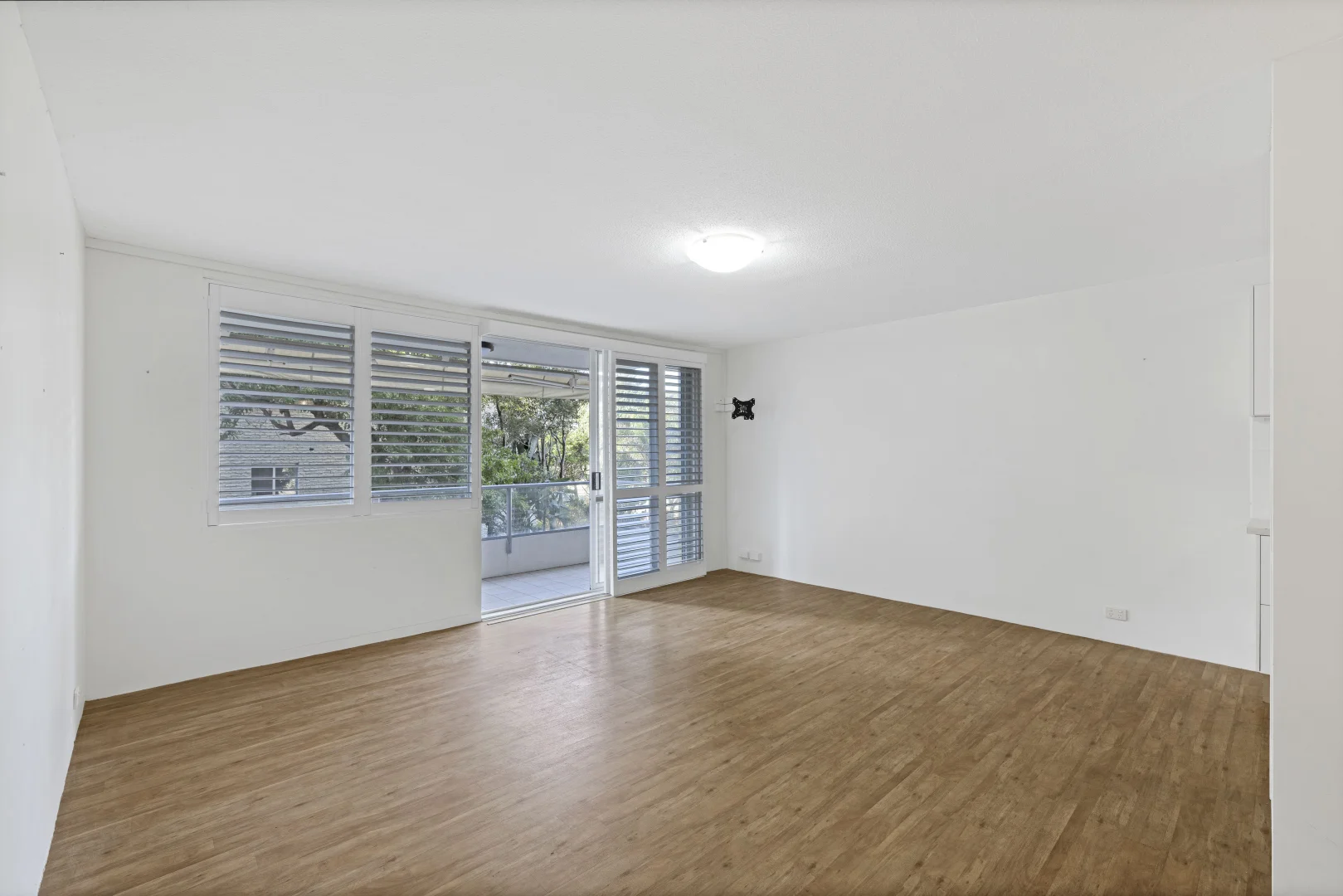 Additional image 2 of 5/280 Hedges Avenue, Mermaid Beach QLD 4218