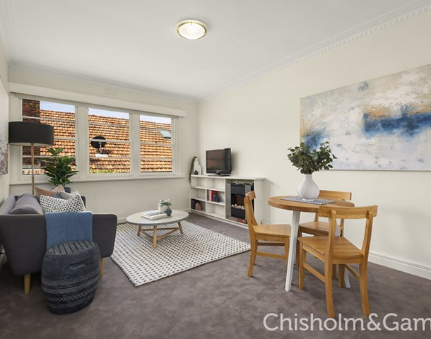 17/91 Ormond Esplanade, Elwood VIC 3184