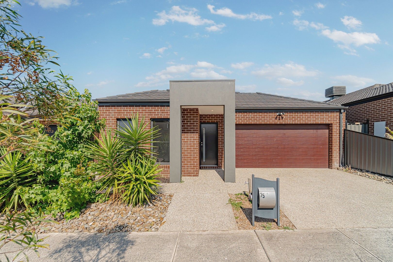 3 bedrooms House in 75 Wattletree Street CRAIGIEBURN VIC, 3064
