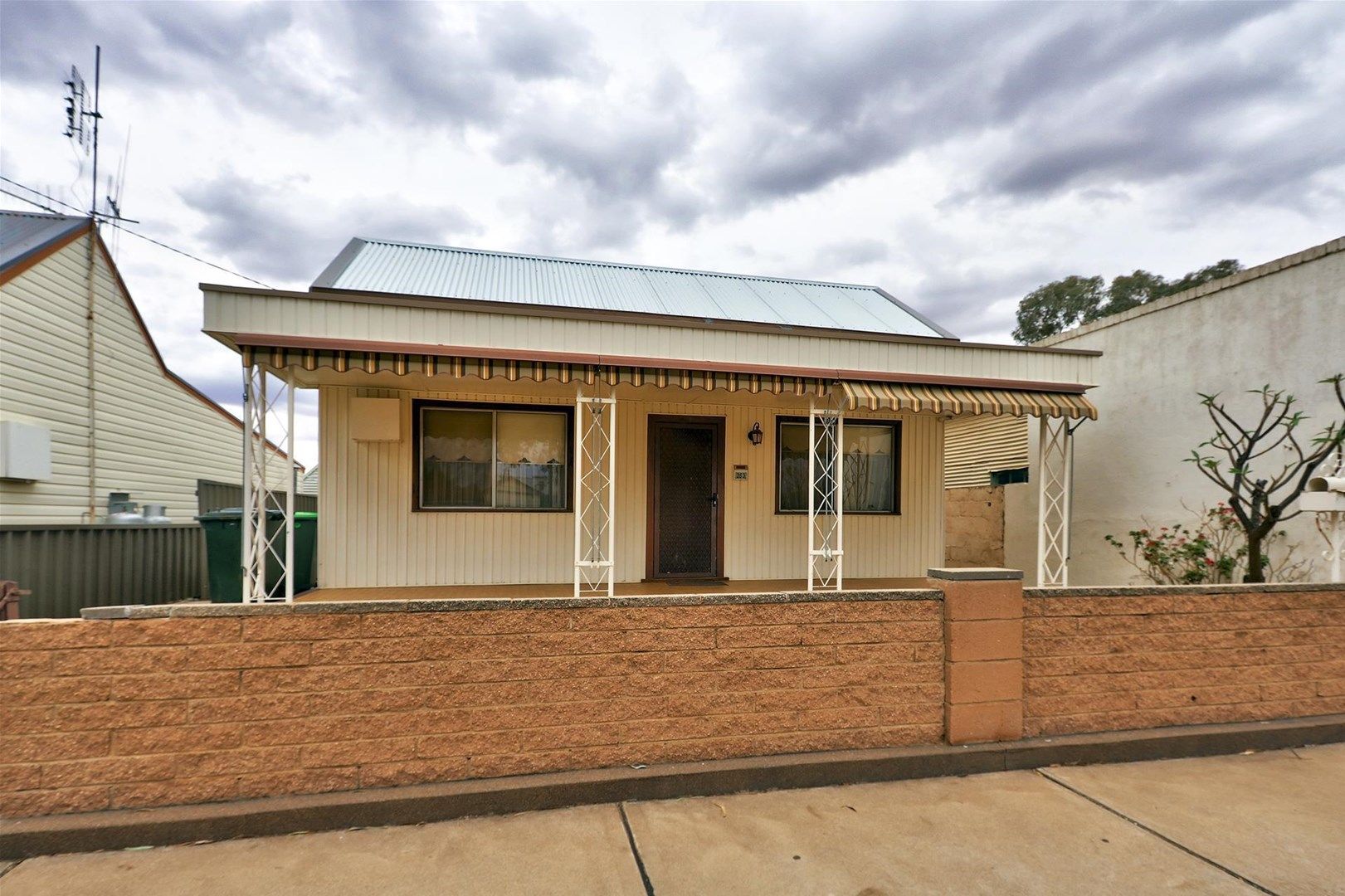 263 Patton Street, Broken Hill Property History & Address Research