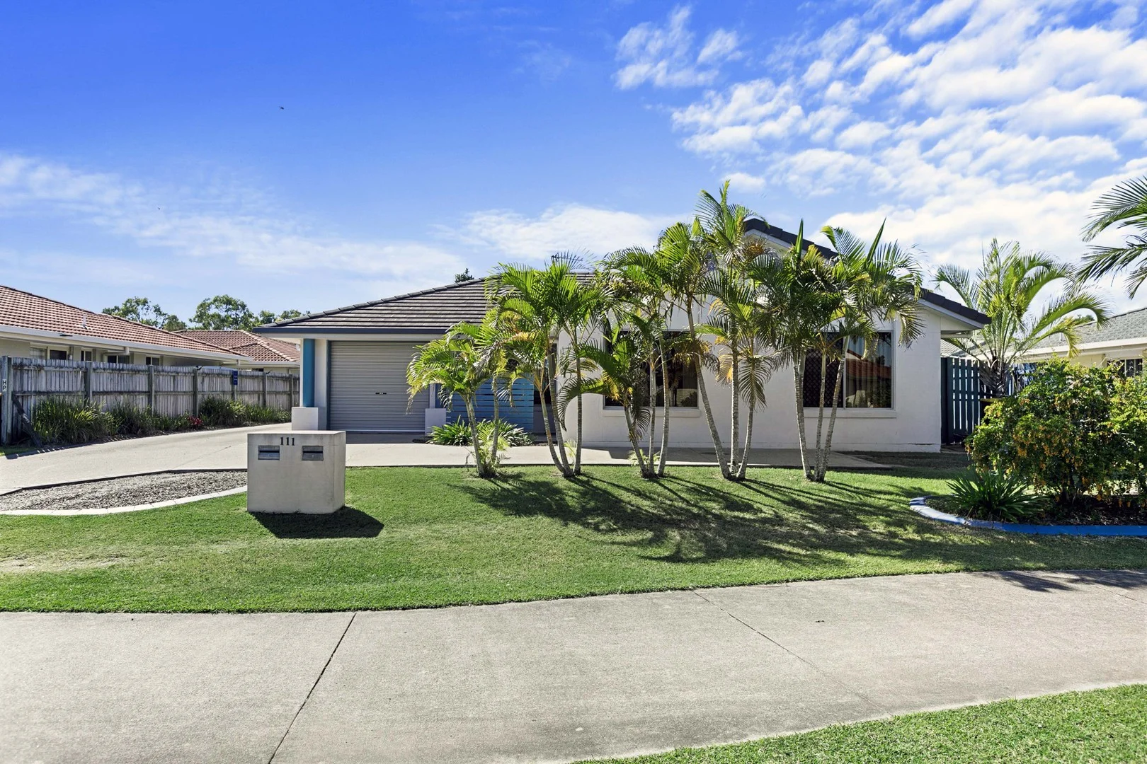 1/111 Ibis Boulevard, Eli Waters QLD 4655