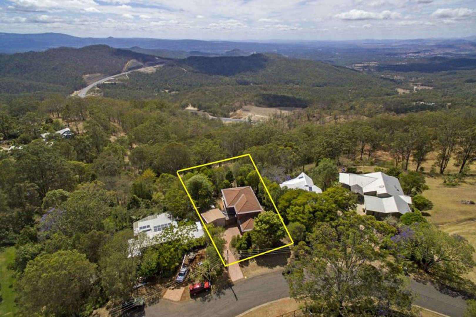 5 Scenic Crescent, Blue Mountain Heights QLD 4350, Image 2