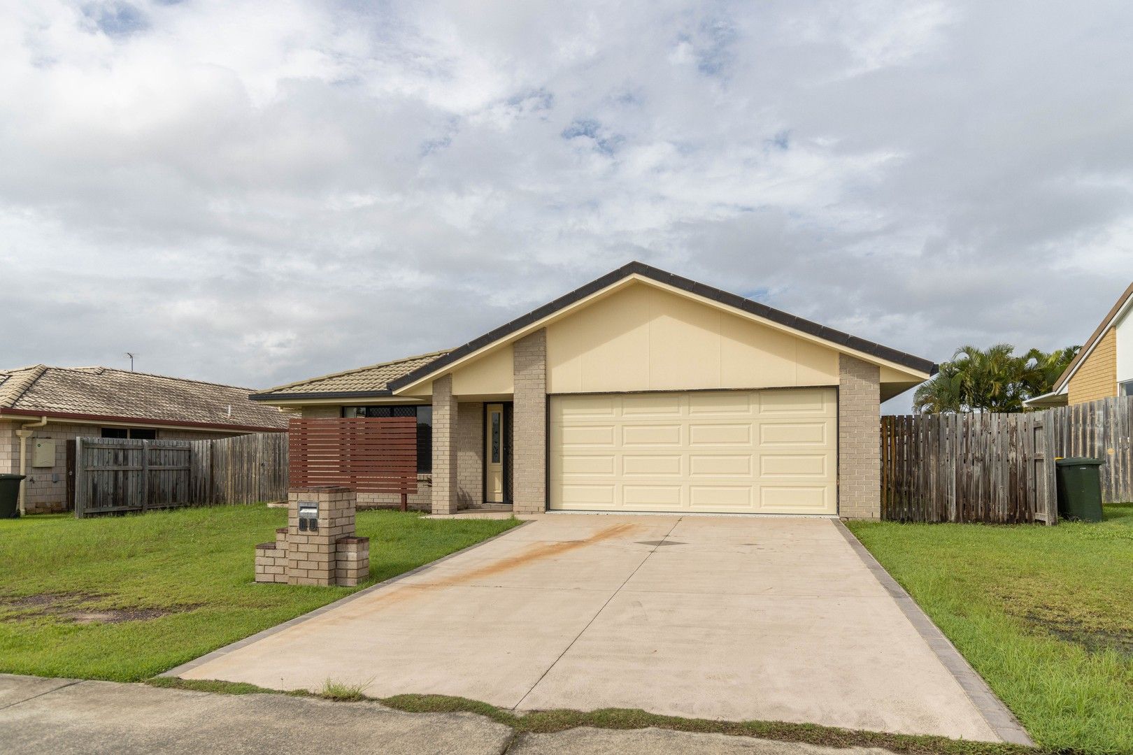 10 Crystal Court, Urangan QLD 4655, Image 0