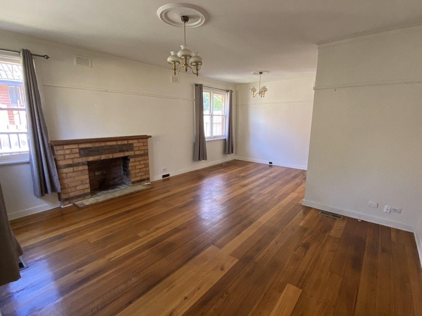 33 Kinlock Ave, Murrumbeena VIC 3163, Image 0