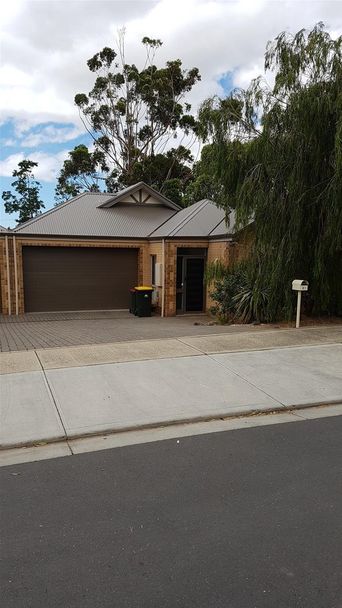 3 bedrooms House in 61 Ramsay Avenue SEACOMBE GARDENS SA, 5047