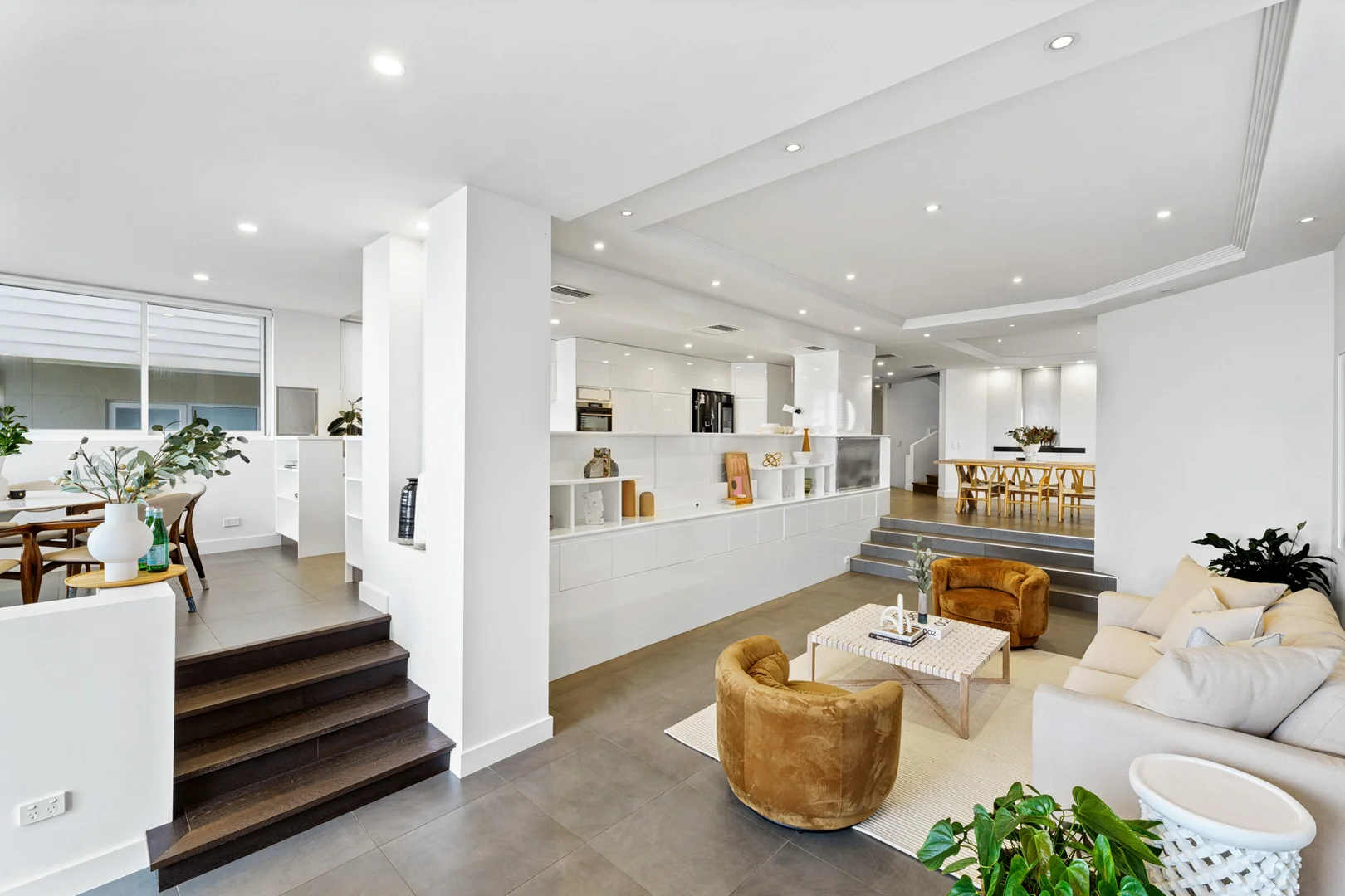 Additional image 8 of 3537 Main Beach Parade, Main Beach QLD 4217