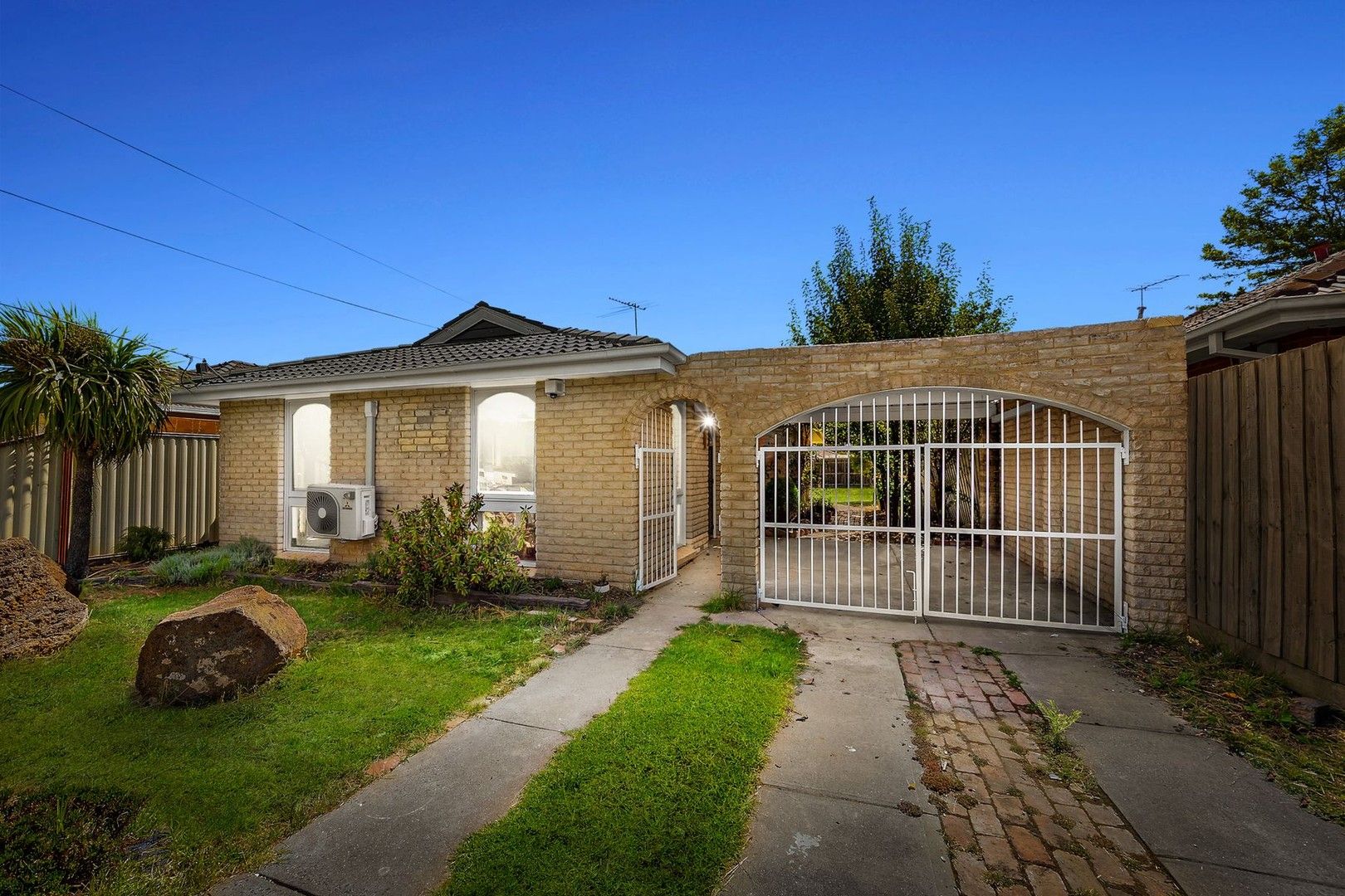 38 Kiora Street, Altona Meadows VIC 3028, Image 1