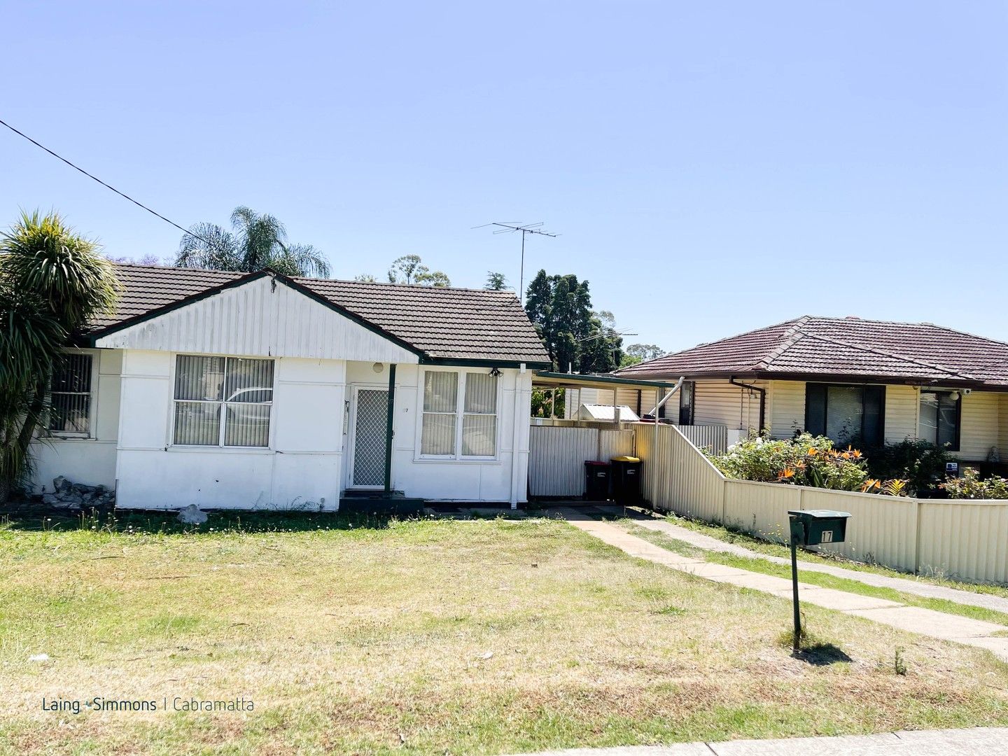 3 bedrooms House in 17 McGirr Parade WARWICK FARM NSW, 2170