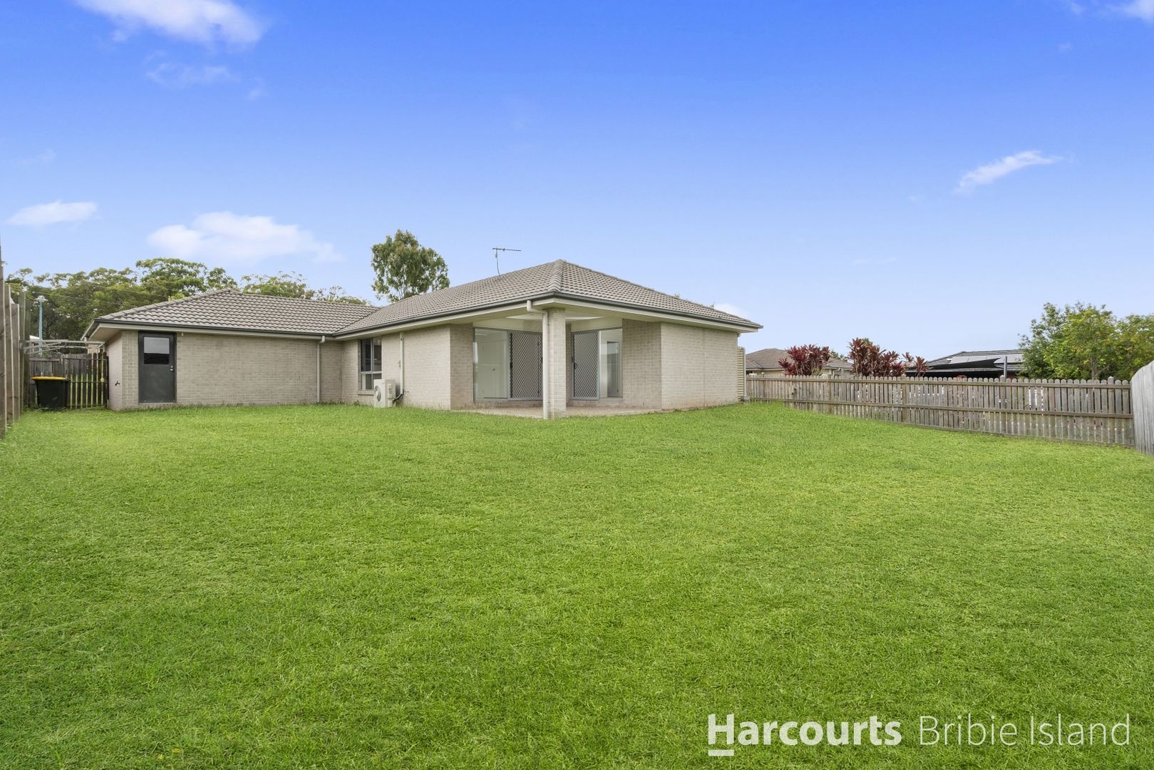 2-4 Broadleaf Place, Ningi QLD 4511, Image 1