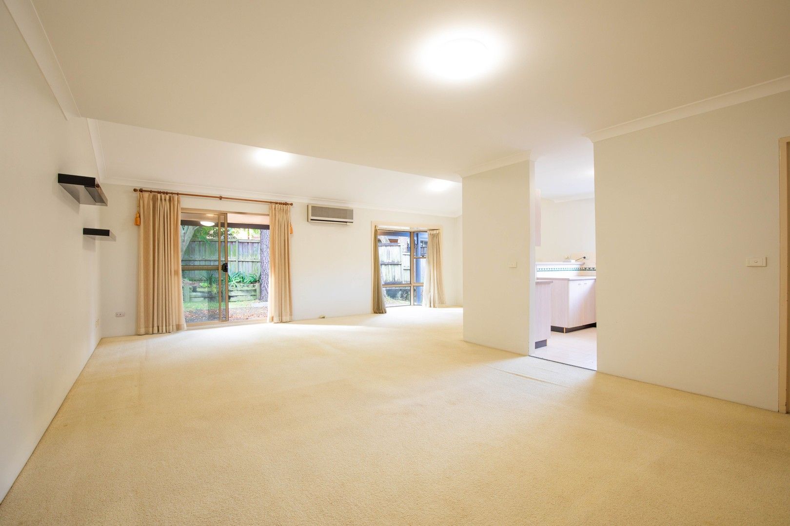3 bedrooms Duplex in 121/40 Strathalbyn Drive OATLANDS NSW, 2117