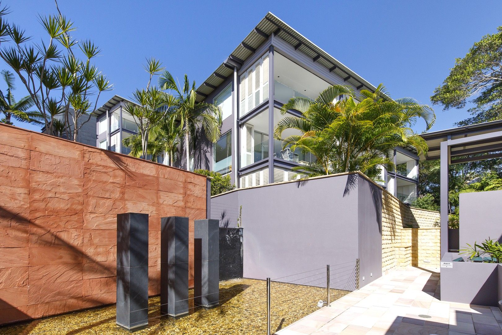 2 bedrooms Apartment / Unit / Flat in 14/37-39 Noosa Drive NOOSA HEADS QLD, 4567