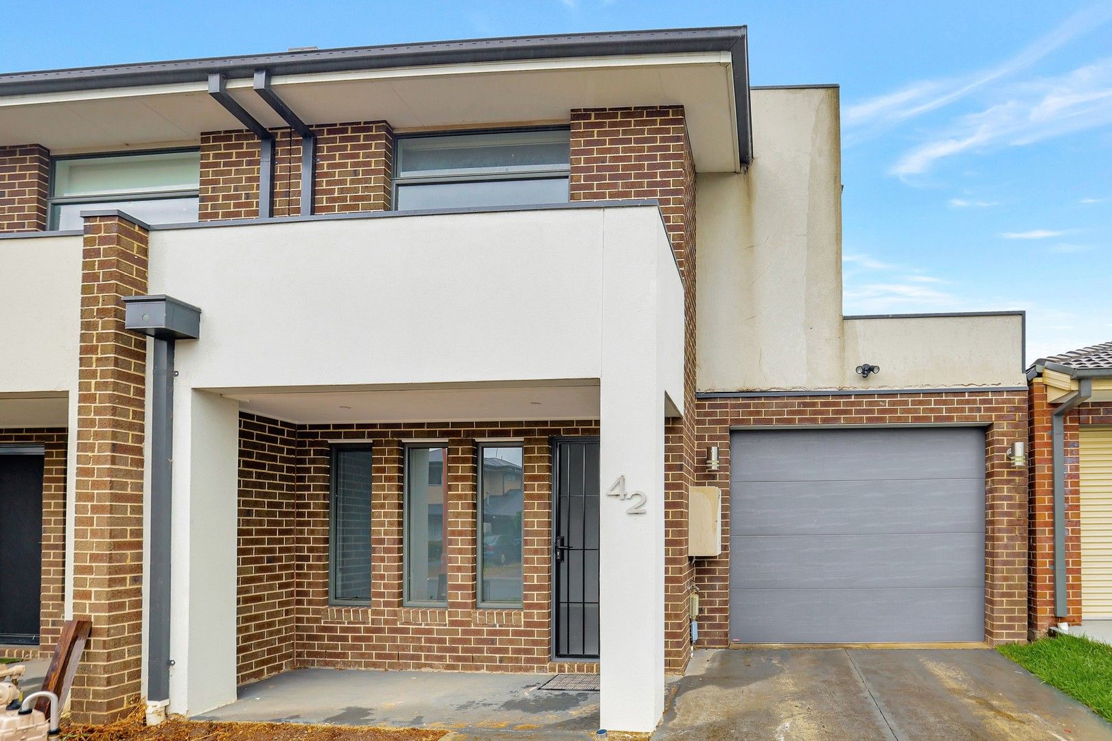 2 bedrooms House in 42 Carissa Circuit WERRIBEE VIC, 3030