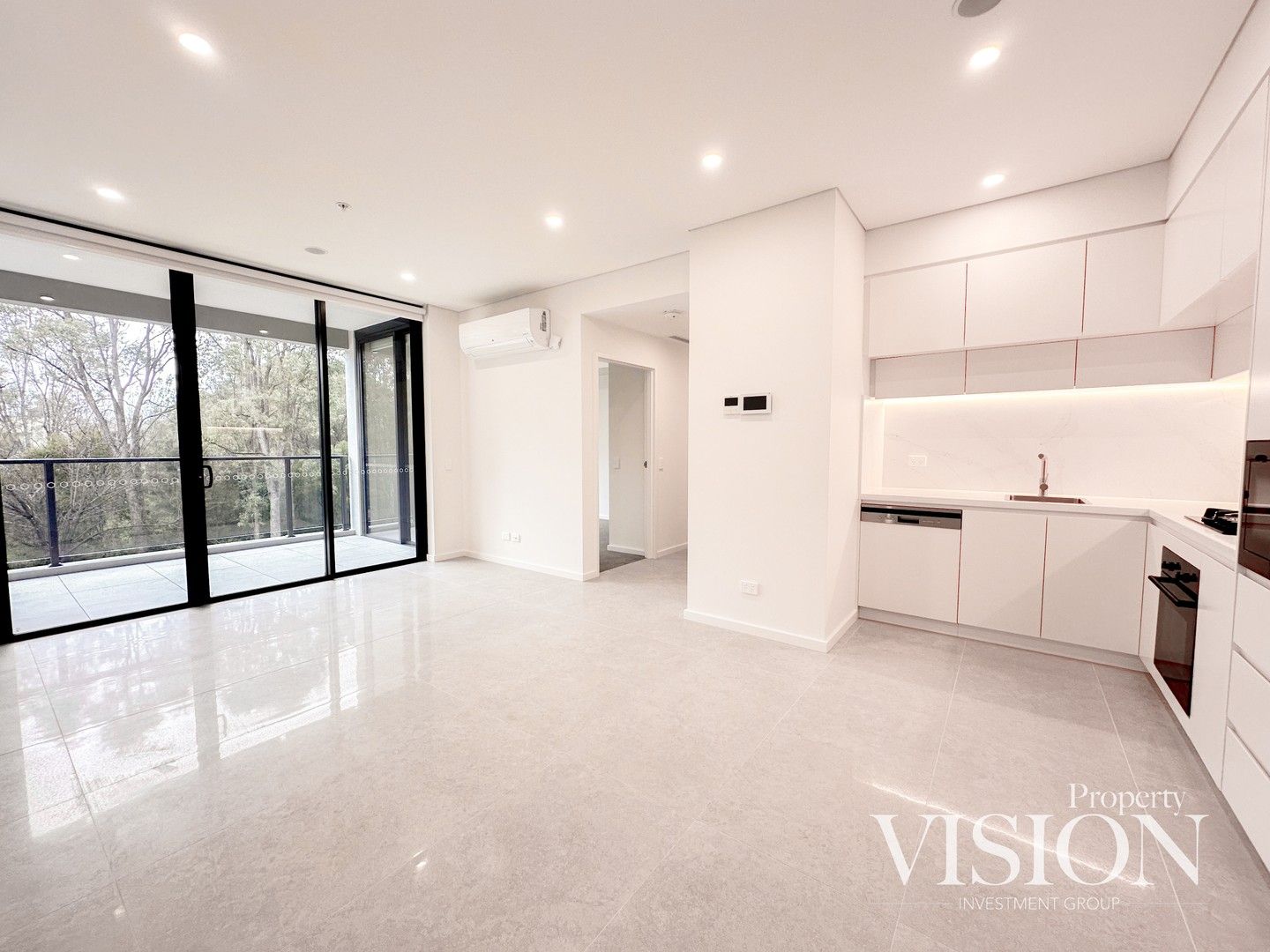 1 bedrooms Apartment / Unit / Flat in 107/12 White Hart Drive ROUSE HILL NSW, 2155
