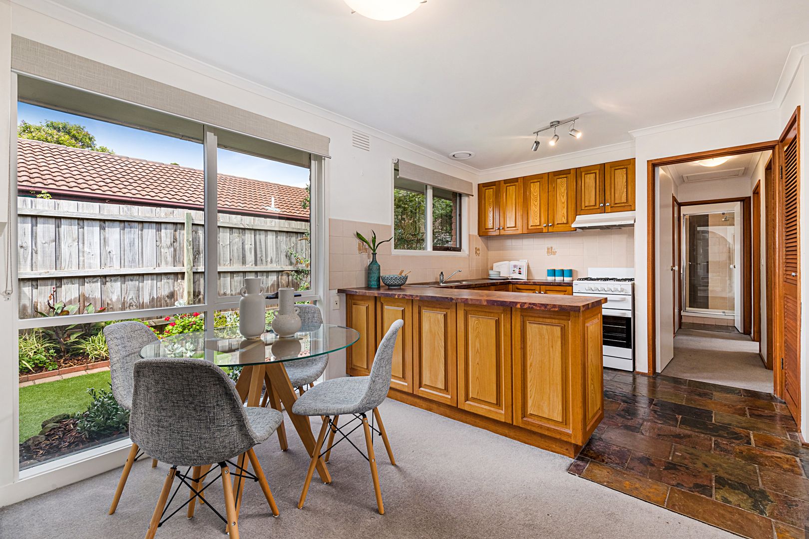 3/2 Wisewould Avenue, Seaford VIC 3198, Image 2