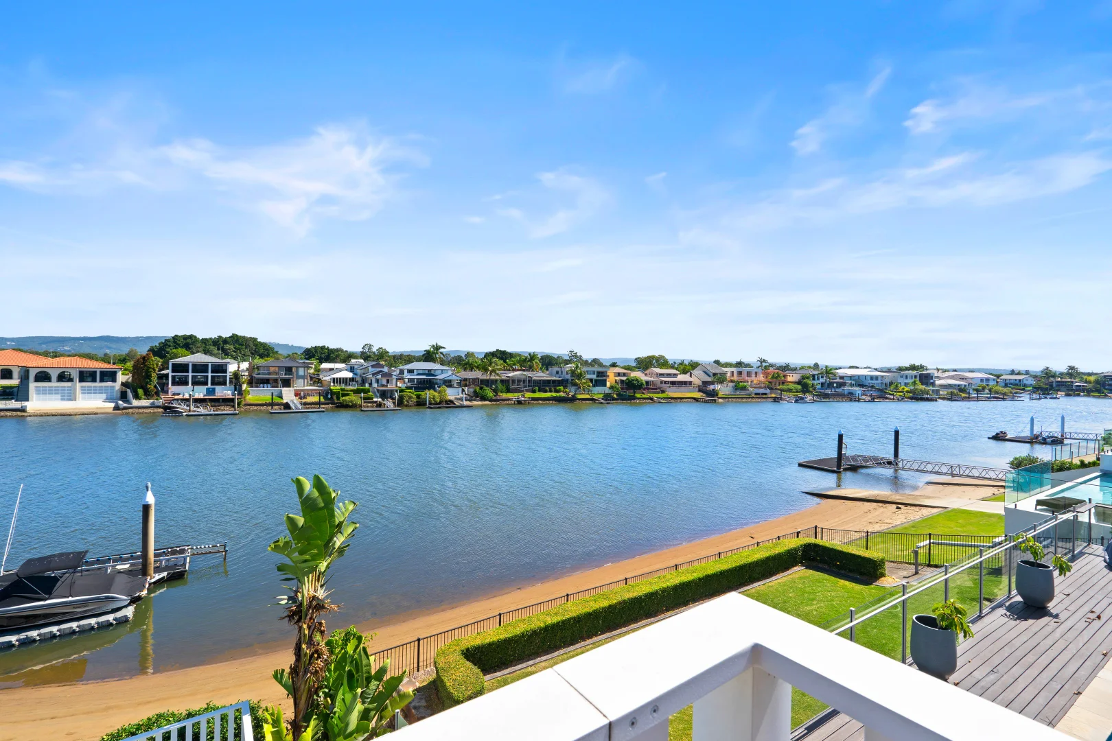 Additional image 11 of 97 Sir Bruce Small Boulevard, Benowa Waters QLD 4217