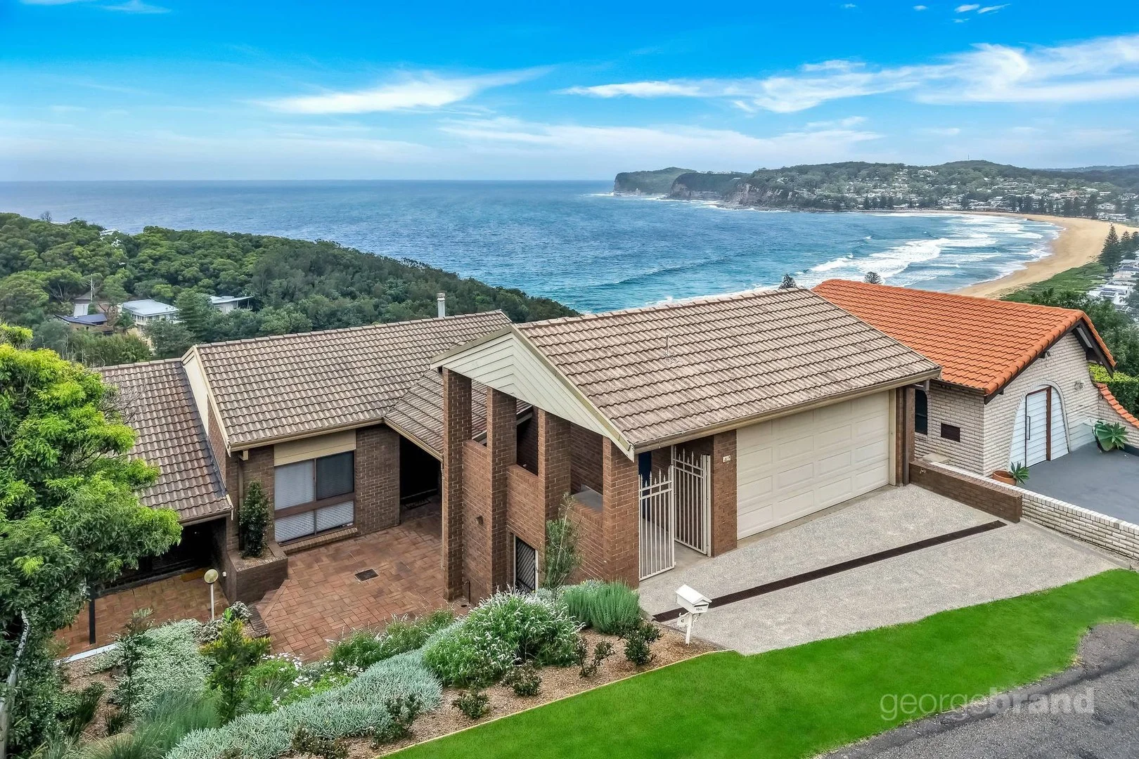 42 Bellevue Crescent, North Avoca NSW 2260