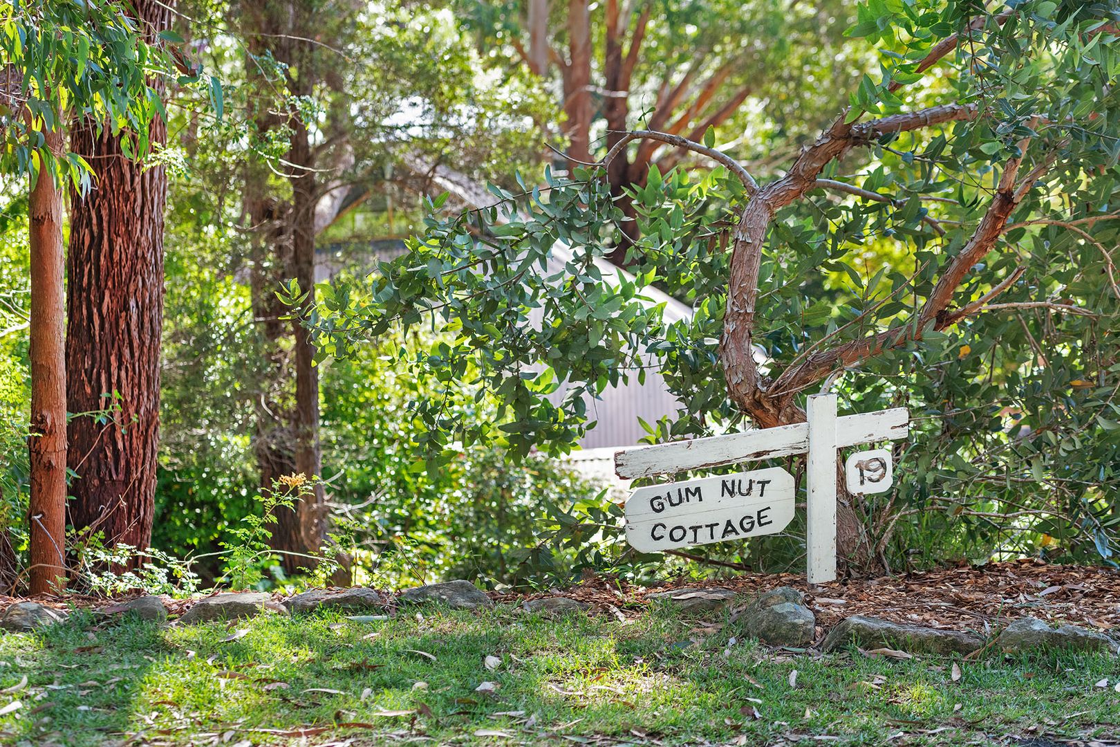 19 Booderee Avenue, Hyams Beach NSW 2540, Image 2