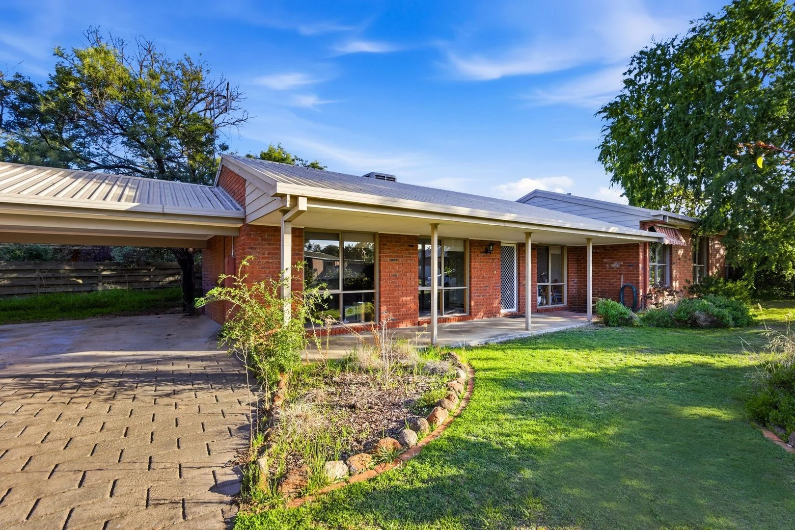 Primary image of 19 Redwood Drive, Strathfieldsaye VIC 3551
