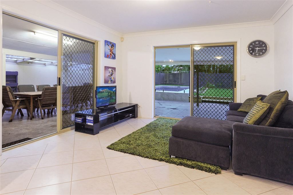 13 Egret Court, Albany Creek QLD 4035