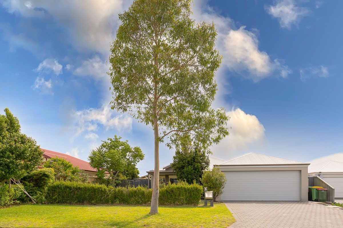 5 Holroyd Gardens, Millbridge WA 6232, Image 1