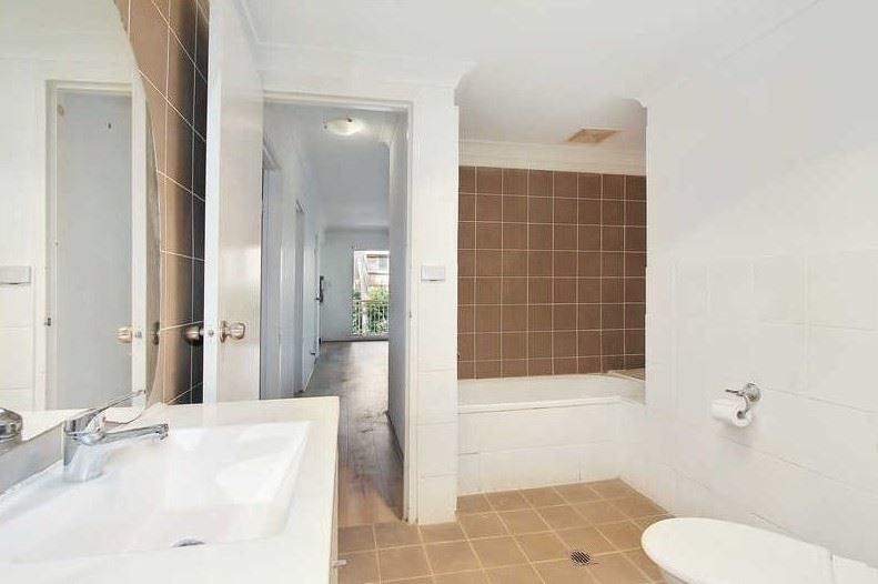 8/8-10 Fifth Avenue, Blacktown NSW 2148, Image 2
