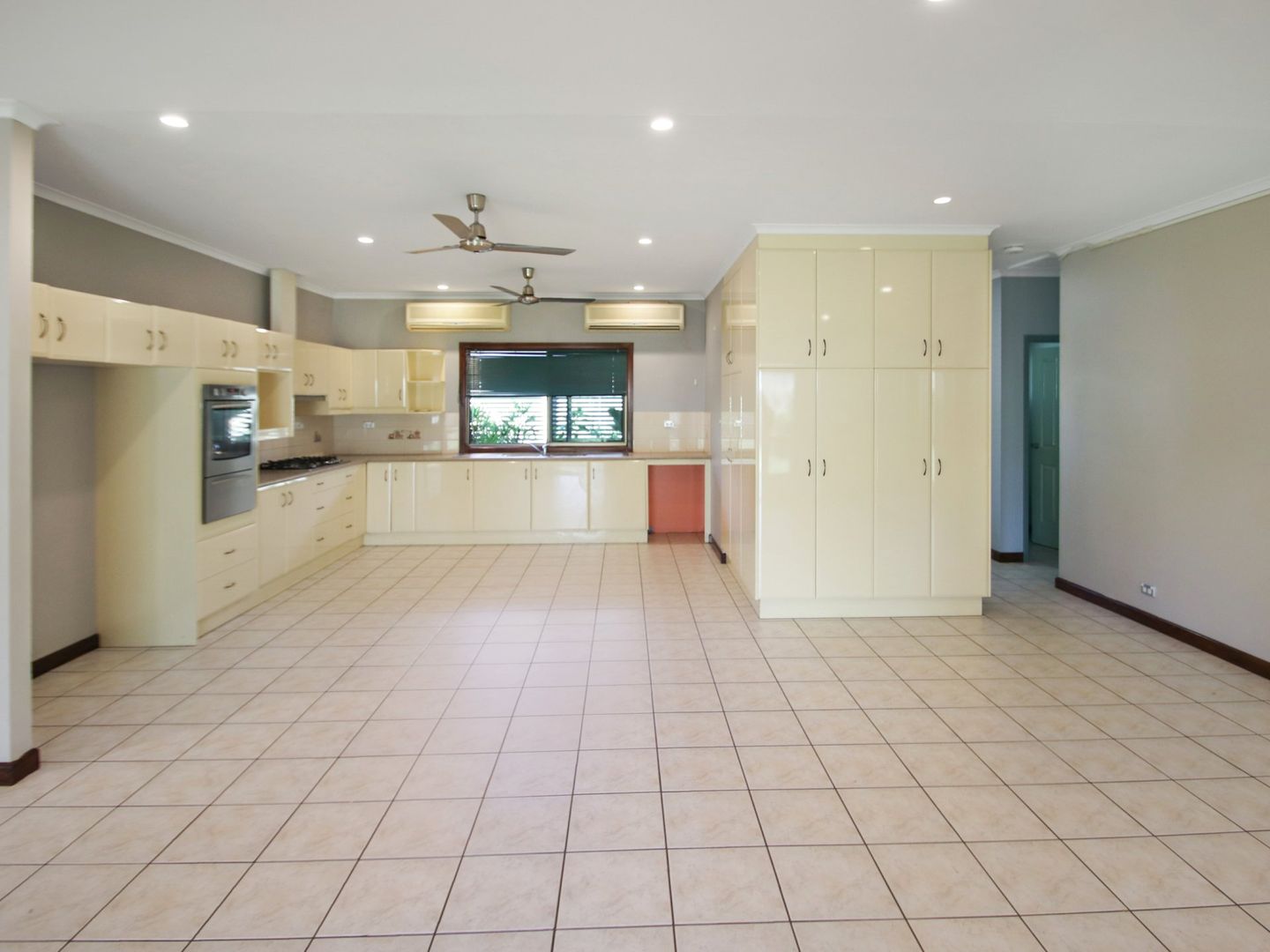 6 Fuller Crescent, Katherine NT 0850, Image 2