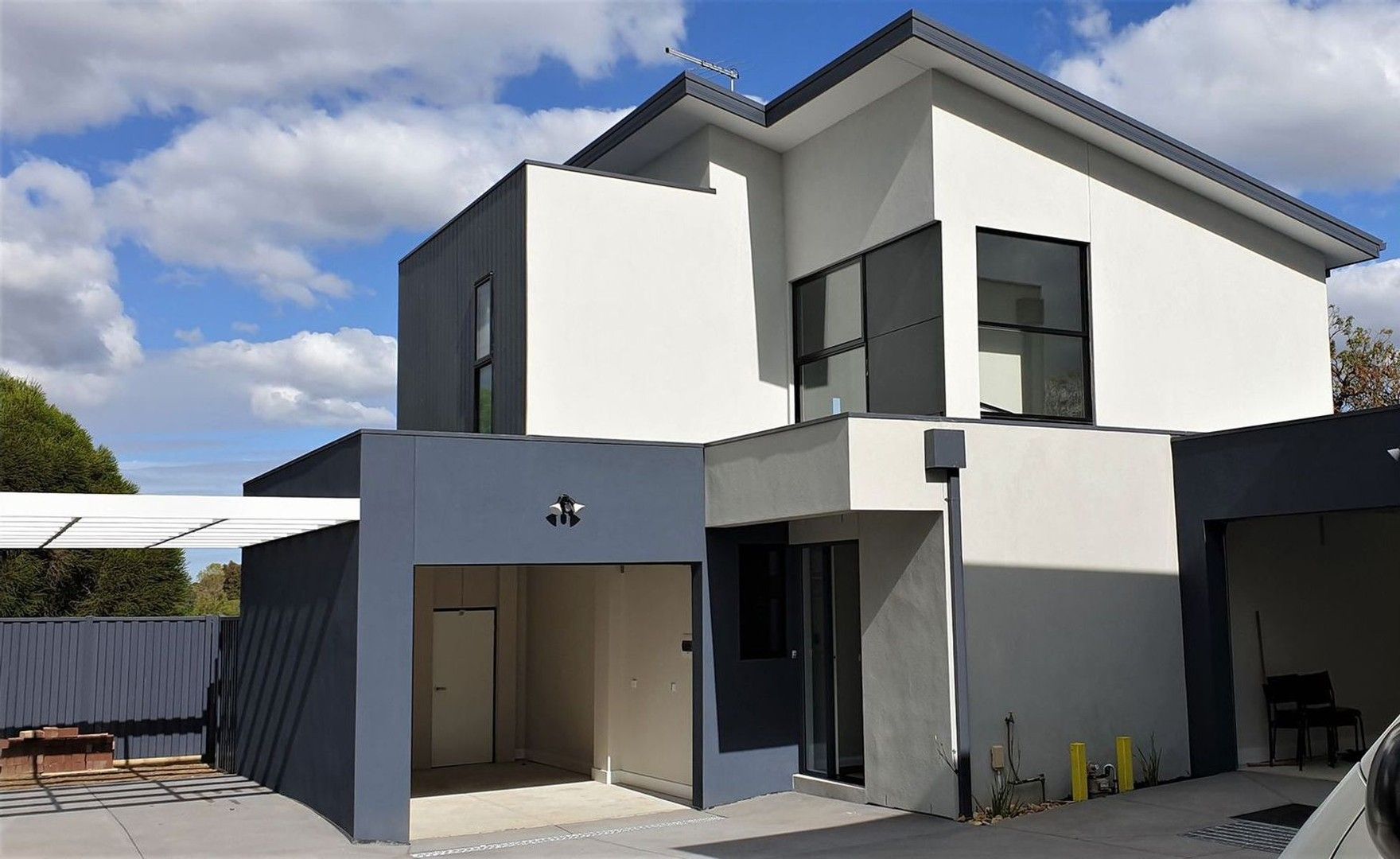2 bedrooms Townhouse in 3/23 Birmingham Street SPRINGVALE VIC, 3171