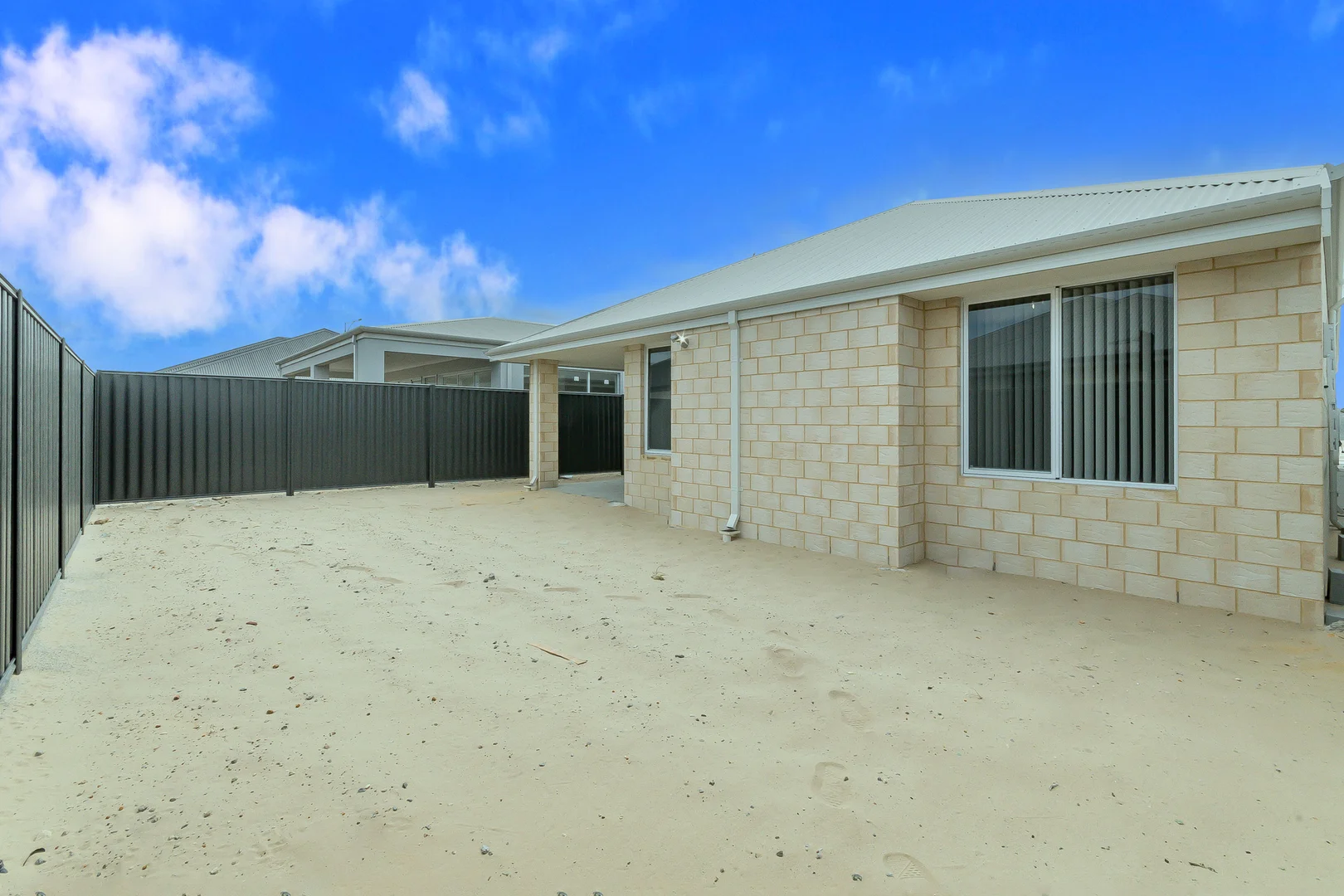 Additional image 5 of 404 Torwood Avenue, Treeby WA 6164