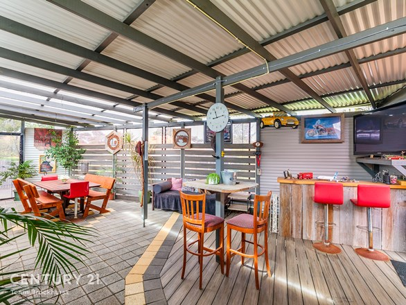 18 Booligal Street, Lesmurdie WA 6076