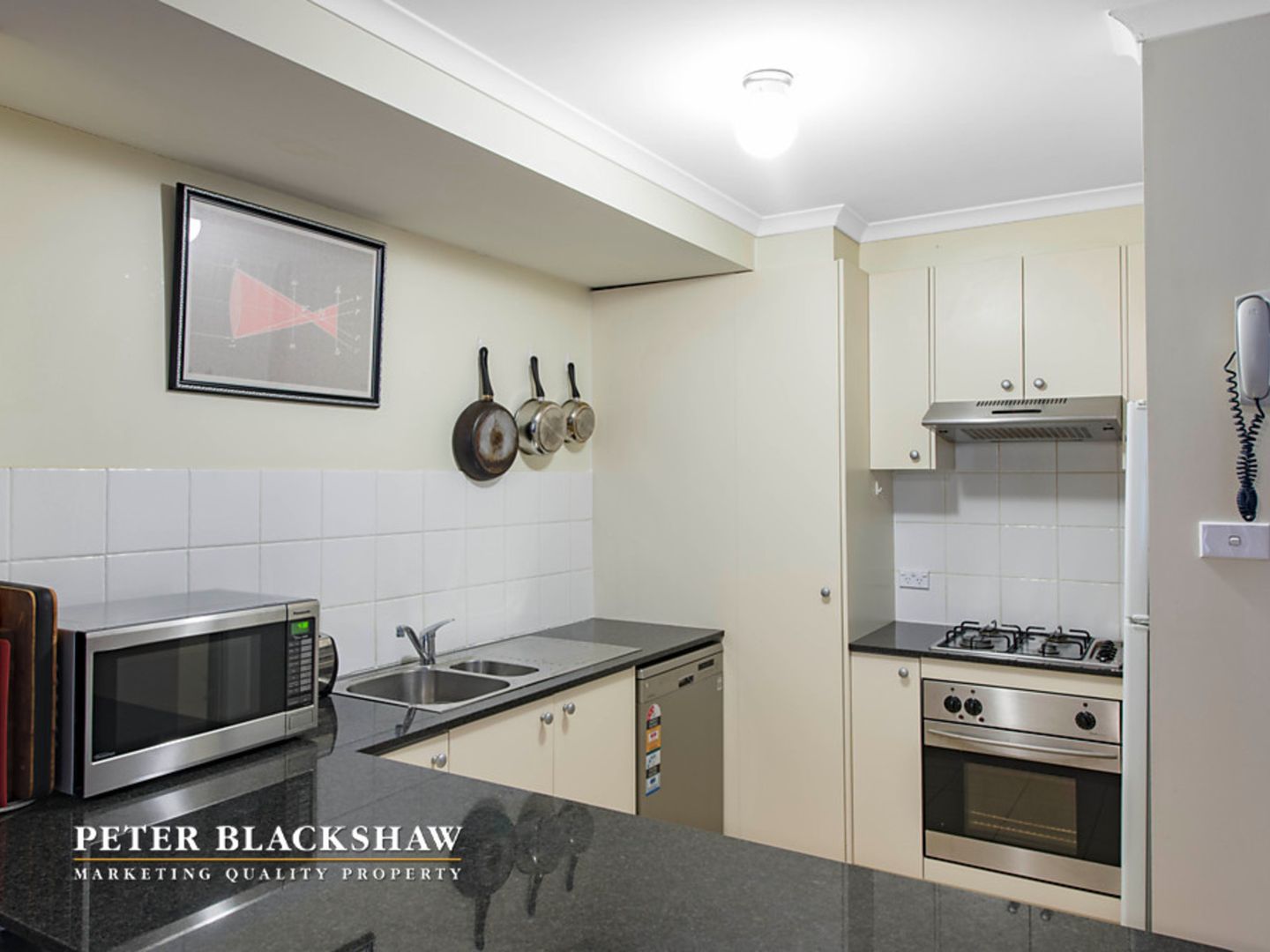 4/15 Wanliss Street, Latham ACT 2615, Image 2