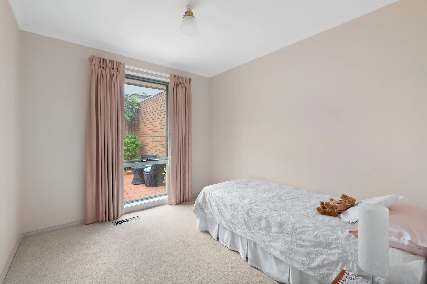 Additional image 9 of 2/8 Edward Street, Macleod VIC 3085