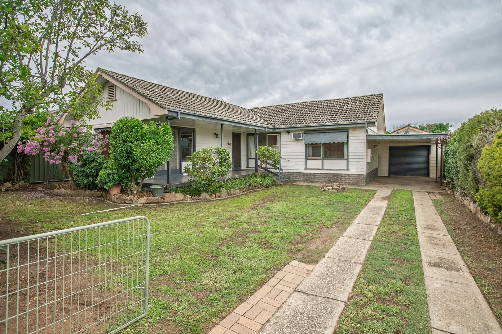 448 Ainslie Avenue, Lavington NSW 2641