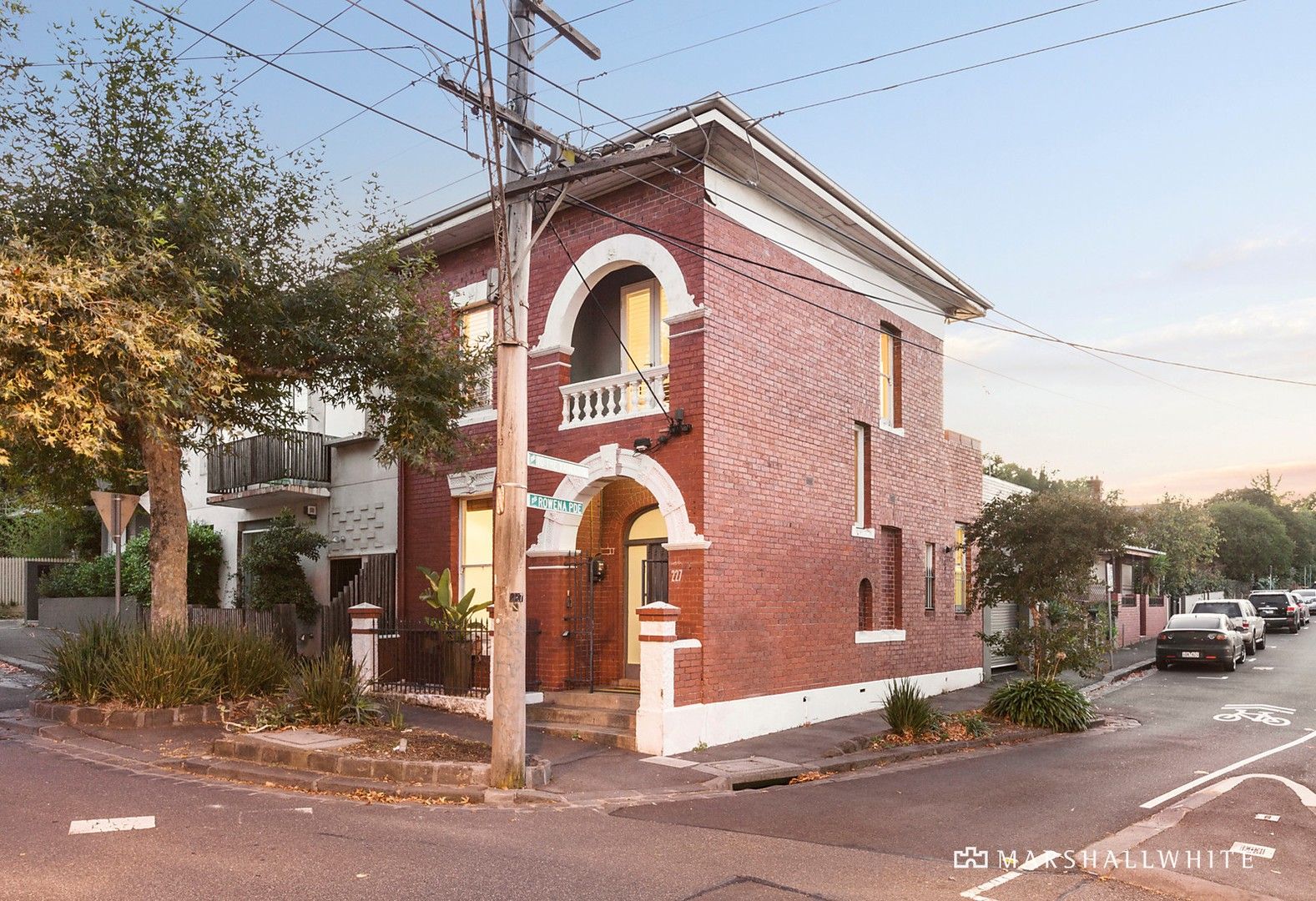 2 bedrooms House in 227 Lennox Street RICHMOND VIC, 3121