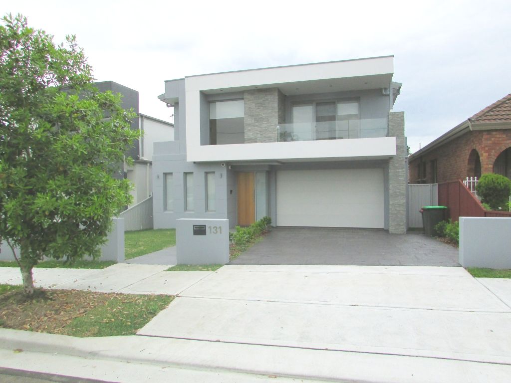 5 bedrooms House in 131 Lansdowne Street HURSTVILLE GROVE NSW, 2220