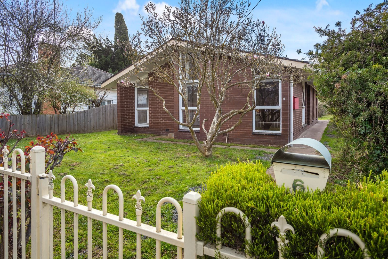 6 Hutton Street, Kyneton VIC 3444, Image 1