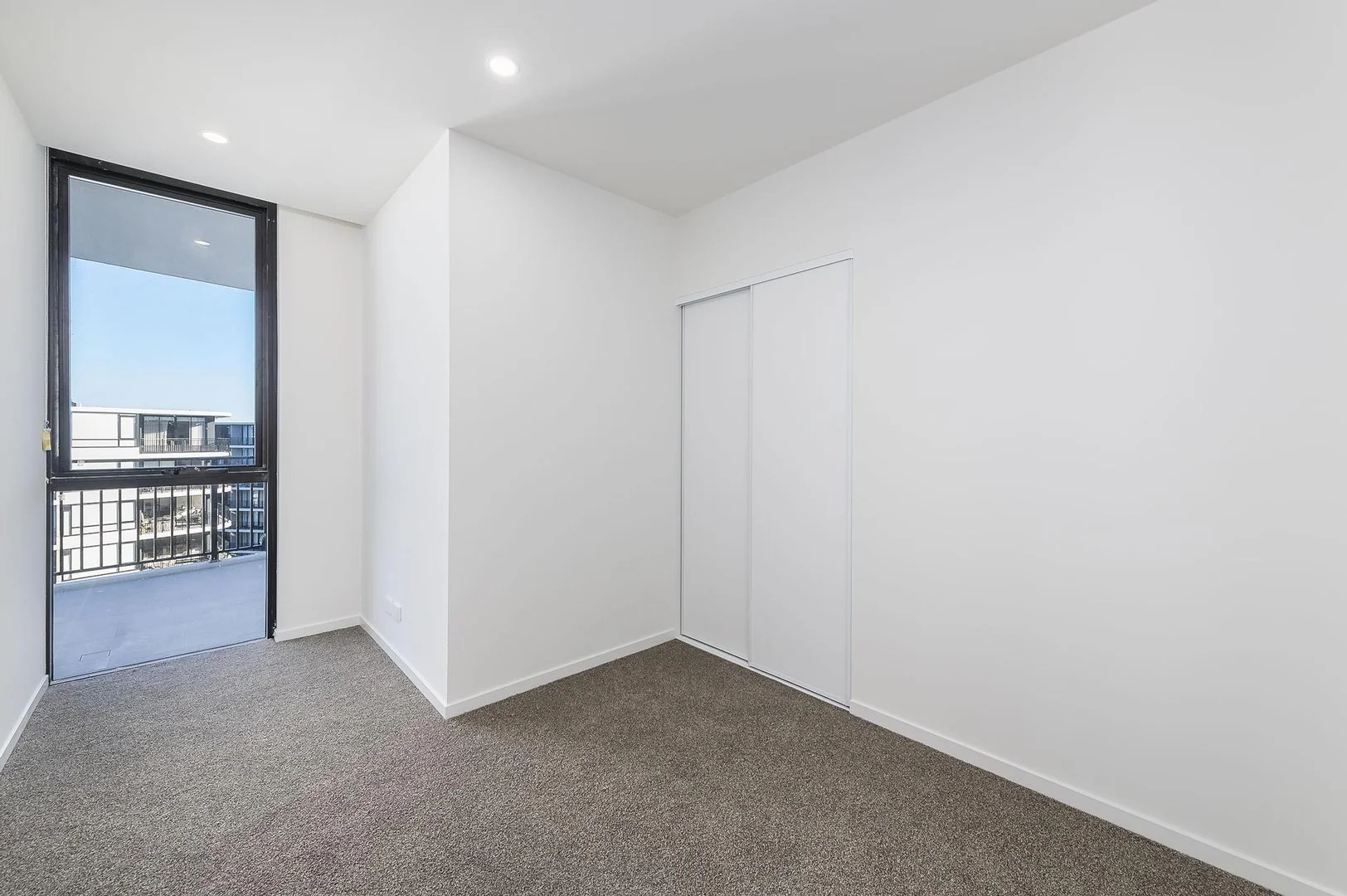 Additional image 8 of 2810/10-12 Sickle Avenue, Hope Island QLD 4212