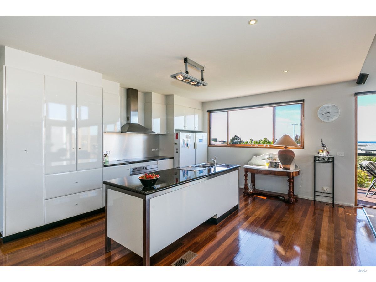 11 Empire Court, Torquay Property History & Address Research Domain