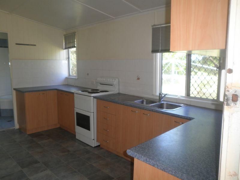 62 Blackall Street, BASIN POCKET QLD 4305, Image 2