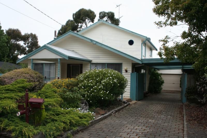20 Anne Road, Woodend VIC 3442